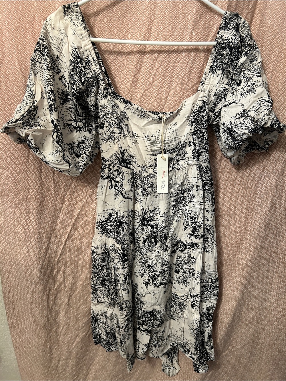 Olivaceous Women’s Dress NWT Small